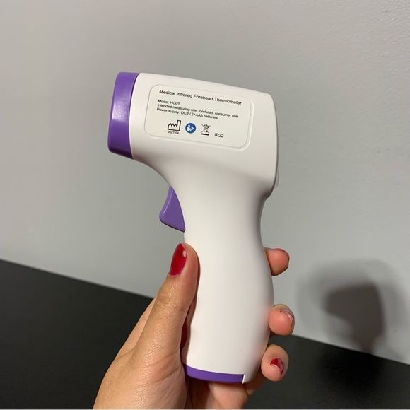 NEW Dikang medical infrared thermometer 3 Color displays - Picture 3 of 9